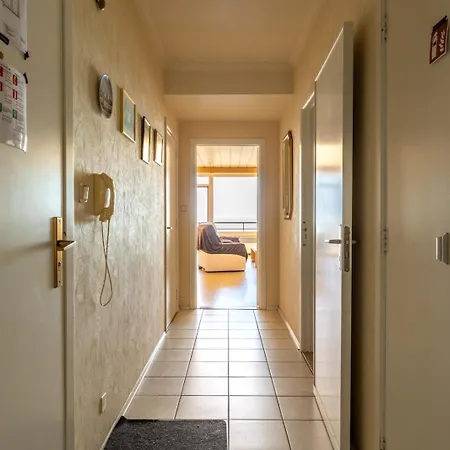 Апартаменты Bel Air - Spacious 2-bedroom With Frontal Sea View T117